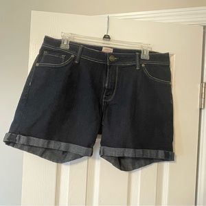 NWOT Canyon River Blues dark wash Jean shorts, size 12